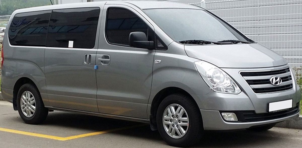 Hyundai Starex reference MPV for family and luggage transfer